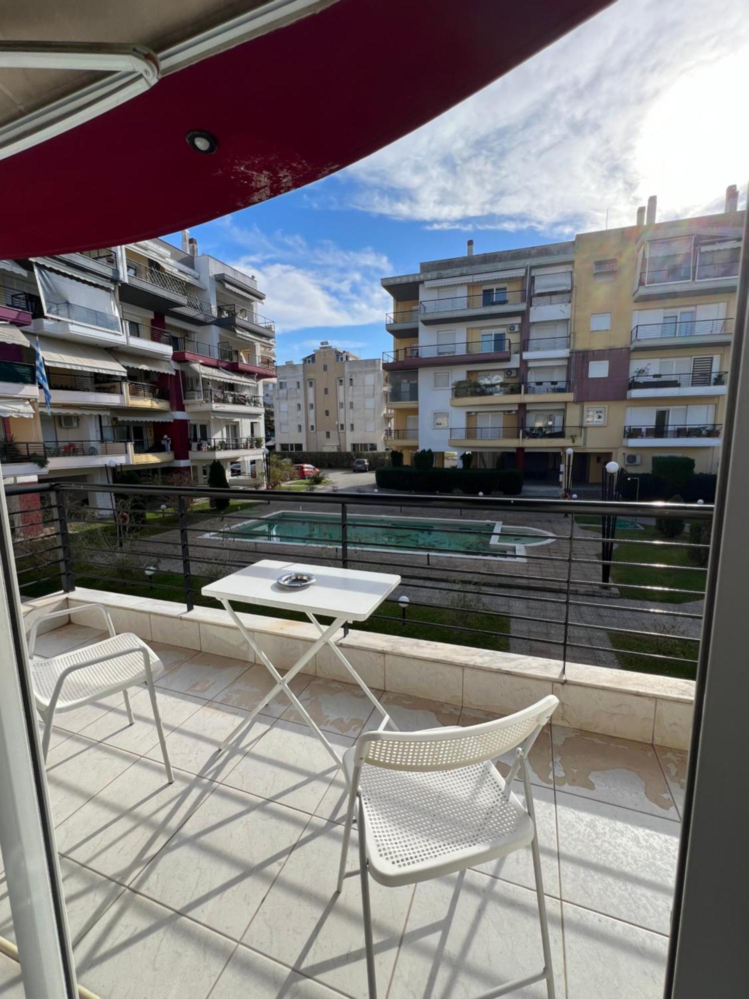 Parma'S Pool Apartment Peraía Dış mekan fotoğraf